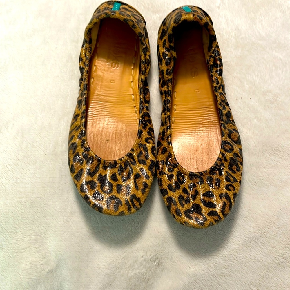 Tieks leopard patent leather - size 6